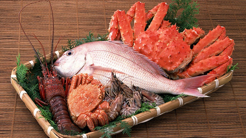 举个栗子：海鲜好像含有很多重金属，还能放心吃吗？
