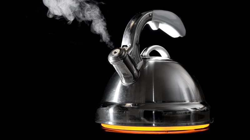 举个栗子：热水壶里的水可以反复加热吗？