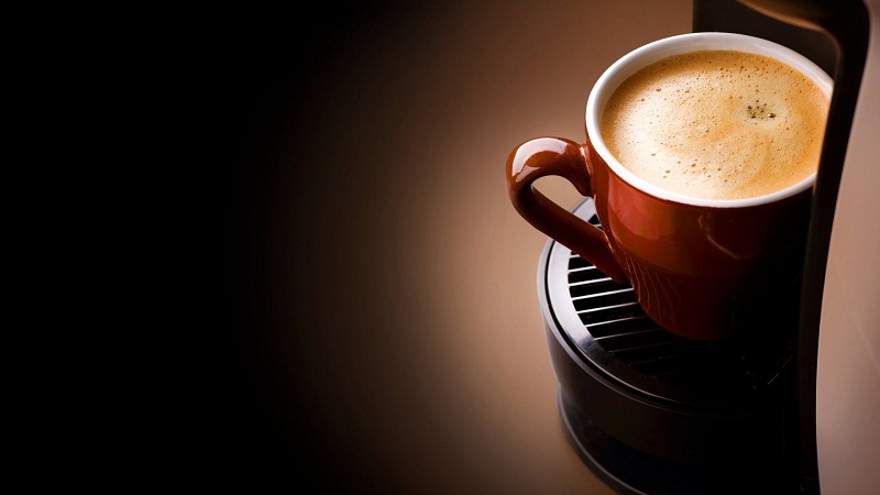 举个栗子：多喝咖啡能降低自杀几率吗？