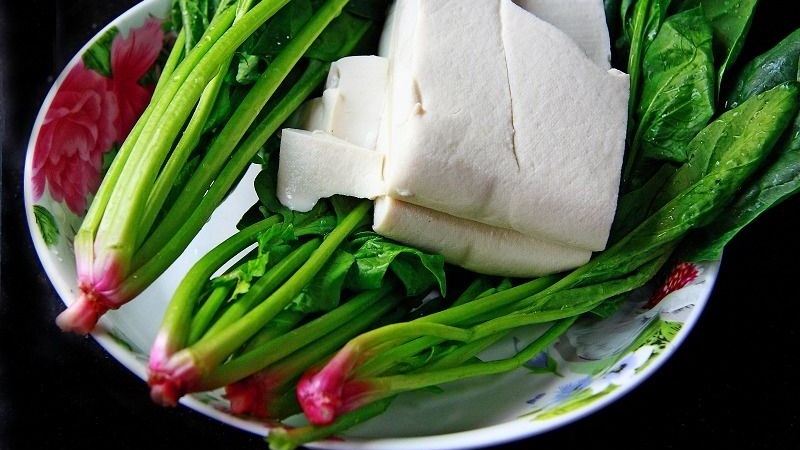 举个栗子：从蛋白粉到菠菜豆腐：远离肾结石的吃法