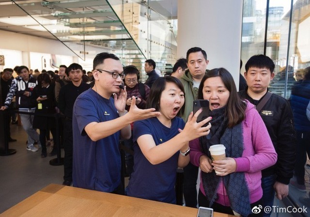 举个栗子：库克发微博感谢中国消费者支持苹果iPhone X